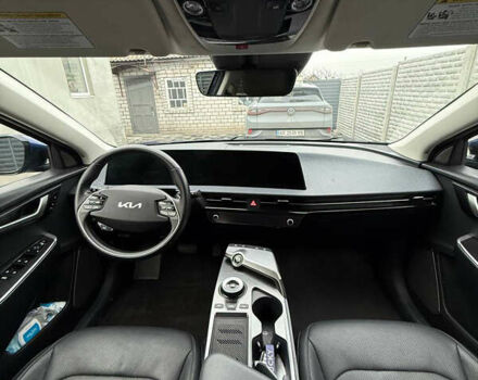 Синій Кіа EV6, об'ємом двигуна 0 л та пробігом 55 тис. км за 24900 $, фото 13 на Automoto.ua