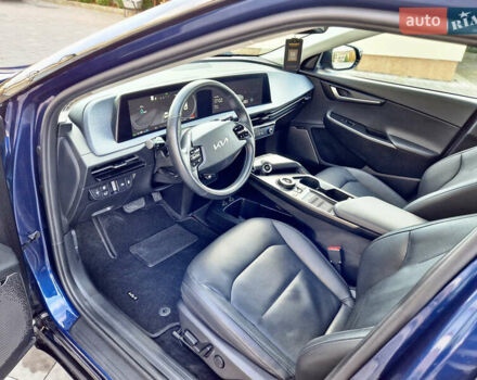 Синий Киа EV6, объемом двигателя 0 л и пробегом 243 тыс. км за 20700 $, фото 30 на Automoto.ua