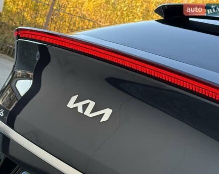 Синій Кіа EV6, об'ємом двигуна 0 л та пробігом 100 тис. км за 22700 $, фото 46 на Automoto.ua
