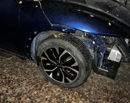 Синий Киа EV6, объемом двигателя 0 л и пробегом 27 тыс. км за 23800 $, фото 1 на Automoto.ua