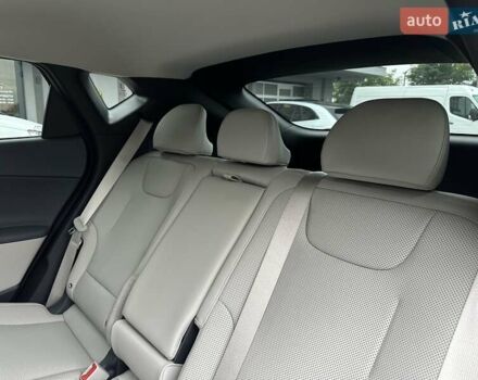 Синій Кіа EV6, об'ємом двигуна 0 л та пробігом 2 тис. км за 28900 $, фото 20 на Automoto.ua