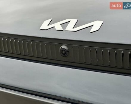 Синій Кіа EV6, об'ємом двигуна 0 л та пробігом 2 тис. км за 28900 $, фото 4 на Automoto.ua