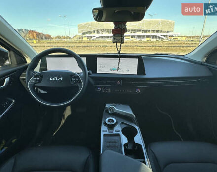 Синий Киа EV6, объемом двигателя 0 л и пробегом 24 тыс. км за 26500 $, фото 14 на Automoto.ua
