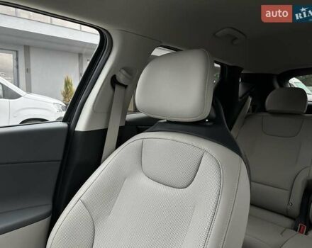 Синій Кіа EV6, об'ємом двигуна 0 л та пробігом 2 тис. км за 28900 $, фото 49 на Automoto.ua