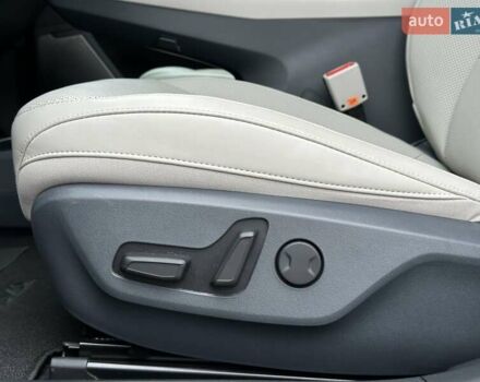 Синій Кіа EV6, об'ємом двигуна 0 л та пробігом 2 тис. км за 28900 $, фото 32 на Automoto.ua