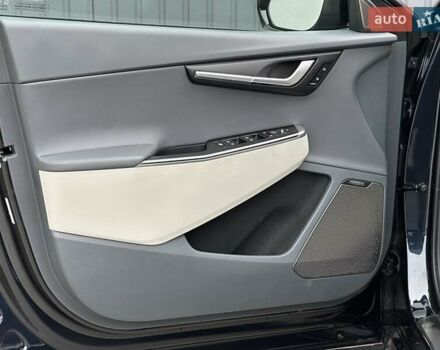 Синій Кіа EV6, об'ємом двигуна 0 л та пробігом 2 тис. км за 28900 $, фото 27 на Automoto.ua