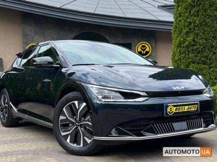 Киа EV6 2021 в Львове на Automoto.ua Синий Киа EV6, объемом двигателя 77 л и пробегом 62 тыс. км за 35600 $, фото 1 на Automoto.ua