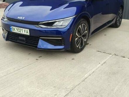 Кіа EV6 2022 у Рівному на Automoto.ua Синій Кіа EV6, об'ємом двигуна 0 л та пробігом 73 тис. км за 24200 $, фото 1 на Automoto.ua