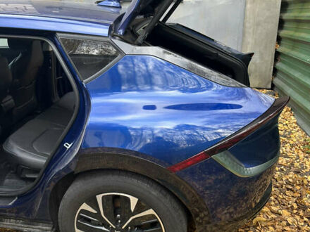 Синий Киа EV6, объемом двигателя 0 л и пробегом 27 тыс. км за 23800 $, фото 1 на Automoto.ua