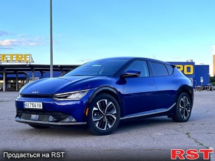 Синій Кіа EV6, об'ємом двигуна 0.24 л та пробігом 33 тис. км за 25900 $, фото 1 на Automoto.ua