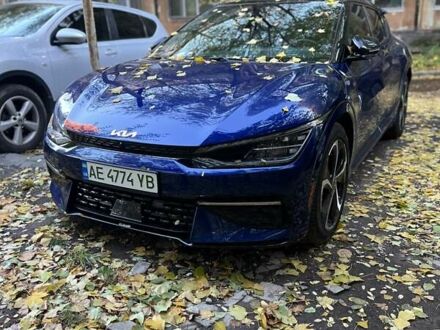 Киа EV6 2023 в Днепре (Днепропетровске) на Automoto.ua Синий Киа EV6, объемом двигателя 0 л и пробегом 38 тыс. км за 30100 $, фото 1 на Automoto.ua