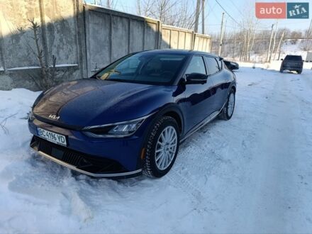 Синий Киа EV6, объемом двигателя 0 л и пробегом 130 тыс. км за 25000 $, фото 1 на Automoto.ua