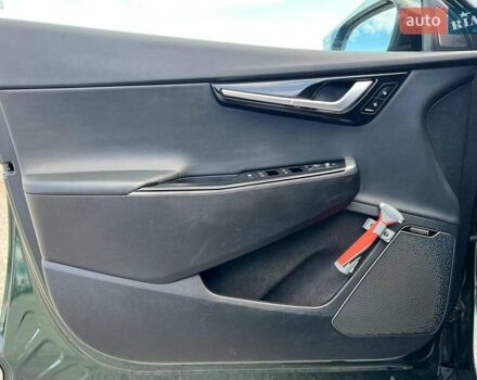 Зелений Кіа EV6, об'ємом двигуна 0 л та пробігом 60 тис. км за 22290 $, фото 14 на Automoto.ua