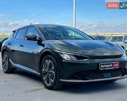 Зелений Кіа EV6, об'ємом двигуна 0 л та пробігом 60 тис. км за 22290 $, фото 11 на Automoto.ua