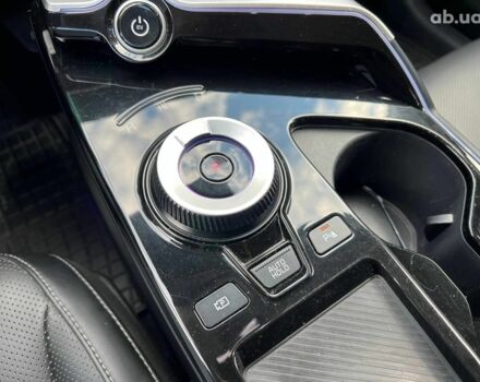 Зелений Кіа EV6, об'ємом двигуна 0 л та пробігом 60 тис. км за 22290 $, фото 32 на Automoto.ua