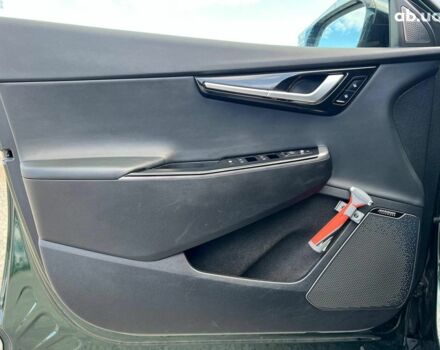 Зелений Кіа EV6, об'ємом двигуна 0 л та пробігом 60 тис. км за 22290 $, фото 14 на Automoto.ua