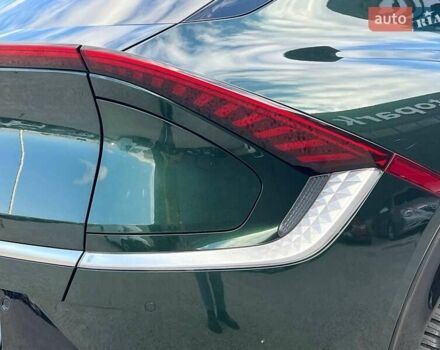 Зелений Кіа EV6, об'ємом двигуна 0 л та пробігом 60 тис. км за 22290 $, фото 42 на Automoto.ua
