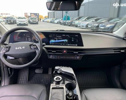 Зелений Кіа EV6, об'ємом двигуна 0 л та пробігом 60 тис. км за 22290 $, фото 38 на Automoto.ua