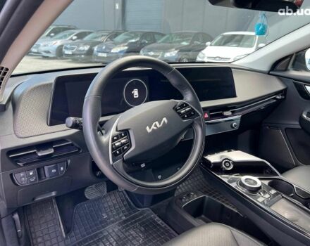 Зелений Кіа EV6, об'ємом двигуна 0 л та пробігом 60 тис. км за 22290 $, фото 16 на Automoto.ua