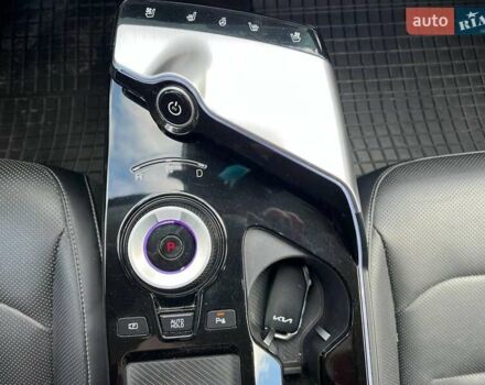 Зелений Кіа EV6, об'ємом двигуна 0 л та пробігом 60 тис. км за 22290 $, фото 35 на Automoto.ua