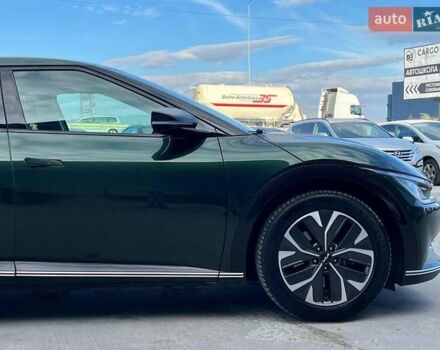 Зелений Кіа EV6, об'ємом двигуна 0 л та пробігом 60 тис. км за 22290 $, фото 10 на Automoto.ua