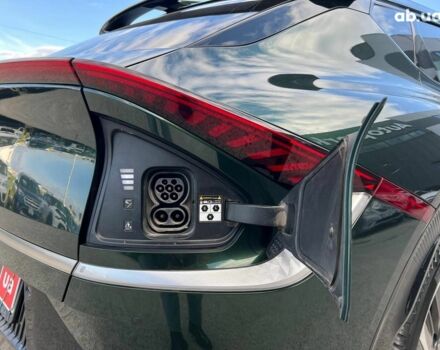 Зелений Кіа EV6, об'ємом двигуна 0 л та пробігом 60 тис. км за 22290 $, фото 41 на Automoto.ua