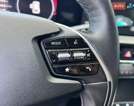 Зелений Кіа EV6, об'ємом двигуна 0 л та пробігом 60 тис. км за 22290 $, фото 22 на Automoto.ua