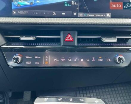 Зелений Кіа EV6, об'ємом двигуна 0 л та пробігом 60 тис. км за 22290 $, фото 29 на Automoto.ua