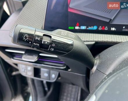 Зелений Кіа EV6, об'ємом двигуна 0 л та пробігом 60 тис. км за 22290 $, фото 25 на Automoto.ua