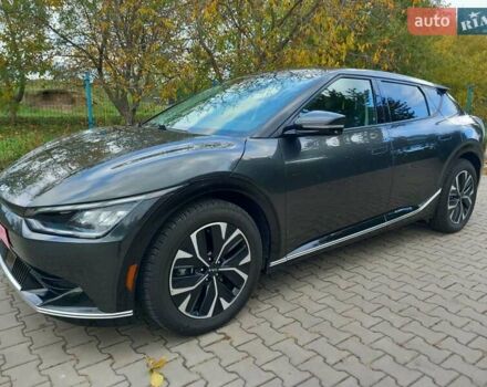 Зеленый Киа EV6, объемом двигателя 0 л и пробегом 142 тыс. км за 22800 $, фото 2 на Automoto.ua