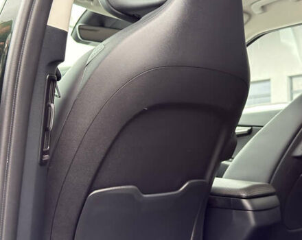 Зеленый Киа EV6, объемом двигателя 0 л и пробегом 188 тыс. км за 25500 $, фото 12 на Automoto.ua