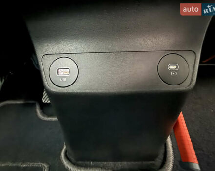 Зеленый Киа EV6, объемом двигателя 0 л и пробегом 188 тыс. км за 25500 $, фото 51 на Automoto.ua