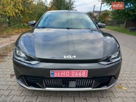 Киа EV6 2022 в Луцке на Automoto.ua Зеленый Киа EV6, объемом двигателя 0 л и пробегом 142 тыс. км за 22800 $, фото 1 на Automoto.ua