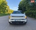 Белый Киа EV9, объемом двигателя 0 л и пробегом 29 тыс. км за 38999 $, фото 1 на Automoto.ua