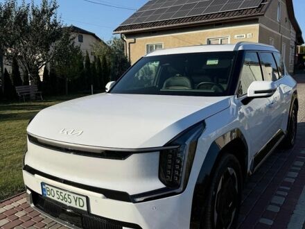 Білий Кіа EV9, об'ємом двигуна 0 л та пробігом 20 тис. км за 43500 $, фото 1 на Automoto.ua