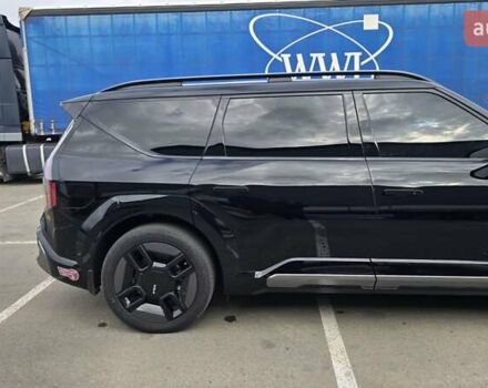 Черный Киа EV9, объемом двигателя 0 л и пробегом 25 тыс. км за 55000 $, фото 4 на Automoto.ua