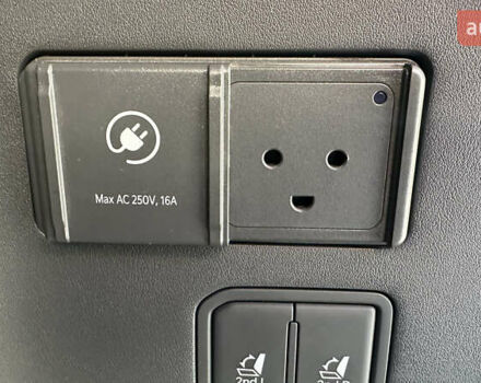 Черный Киа EV9, объемом двигателя 0 л и пробегом 19 тыс. км за 58000 $, фото 22 на Automoto.ua