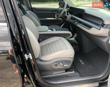 Киа EV9 2023 в Львове на Automoto.ua Черный Киа EV9, объемом двигателя 0 л и пробегом 39 тыс. км за 49000 $, фото 25 на Automoto.ua