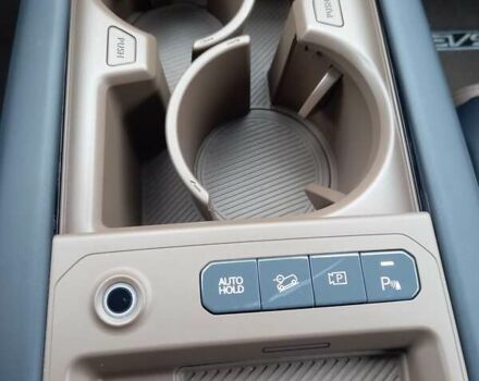 Черный Киа EV9, объемом двигателя 0 л и пробегом 30 тыс. км за 47000 $, фото 3 на Automoto.ua