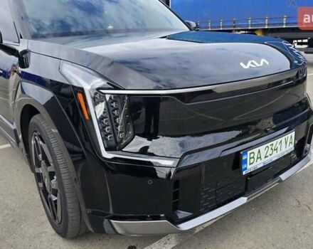 Черный Киа EV9, объемом двигателя 0 л и пробегом 25 тыс. км за 55000 $, фото 10 на Automoto.ua