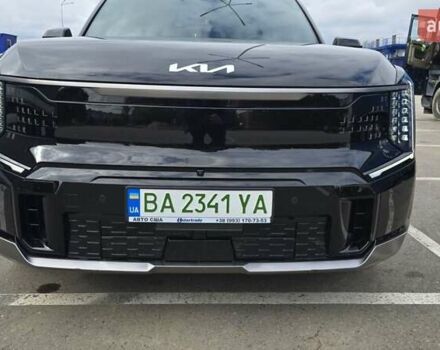 Черный Киа EV9, объемом двигателя 0 л и пробегом 25 тыс. км за 55000 $, фото 3 на Automoto.ua