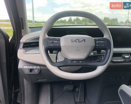 Киа EV9 2023 в Львове на Automoto.ua Черный Киа EV9, объемом двигателя 0 л и пробегом 39 тыс. км за 49000 $, фото 18 на Automoto.ua