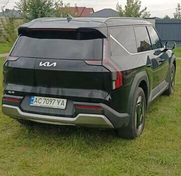 Черный Киа EV9, объемом двигателя 0 л и пробегом 26 тыс. км за 46000 $, фото 3 на Automoto.ua