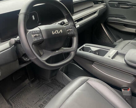 Киа EV9 2023 в Ужгороде на Automoto.ua Черный Киа EV9, объемом двигателя 0 л и пробегом 3 тыс. км за 42000 $, фото 11 на Automoto.ua