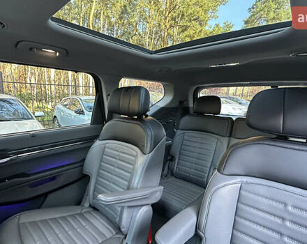 Черный Киа EV9, объемом двигателя 0 л и пробегом 19 тыс. км за 58000 $, фото 10 на Automoto.ua