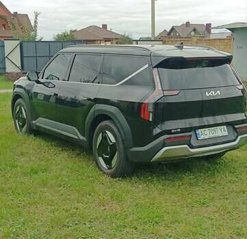 Черный Киа EV9, объемом двигателя 0 л и пробегом 26 тыс. км за 46000 $, фото 5 на Automoto.ua