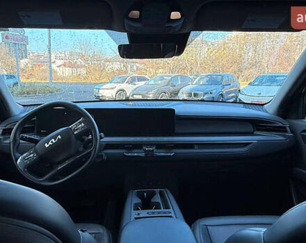 Чорний Кіа EV9, об'ємом двигуна 0 л та пробігом 25 тис. км за 38500 $, фото 9 на Automoto.ua