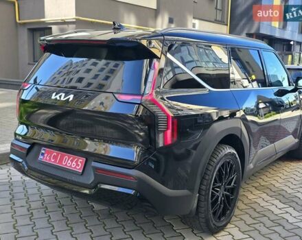 Черный Киа EV9, объемом двигателя 0 л и пробегом 9 тыс. км за 53900 $, фото 28 на Automoto.ua