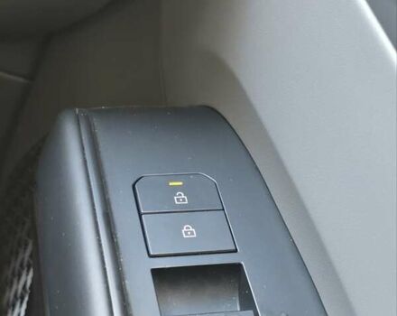 Черный Киа EV9, объемом двигателя 0 л и пробегом 9 тыс. км за 53900 $, фото 47 на Automoto.ua