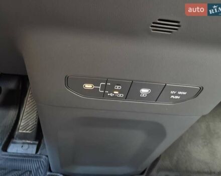Черный Киа EV9, объемом двигателя 0 л и пробегом 9 тыс. км за 53900 $, фото 45 на Automoto.ua